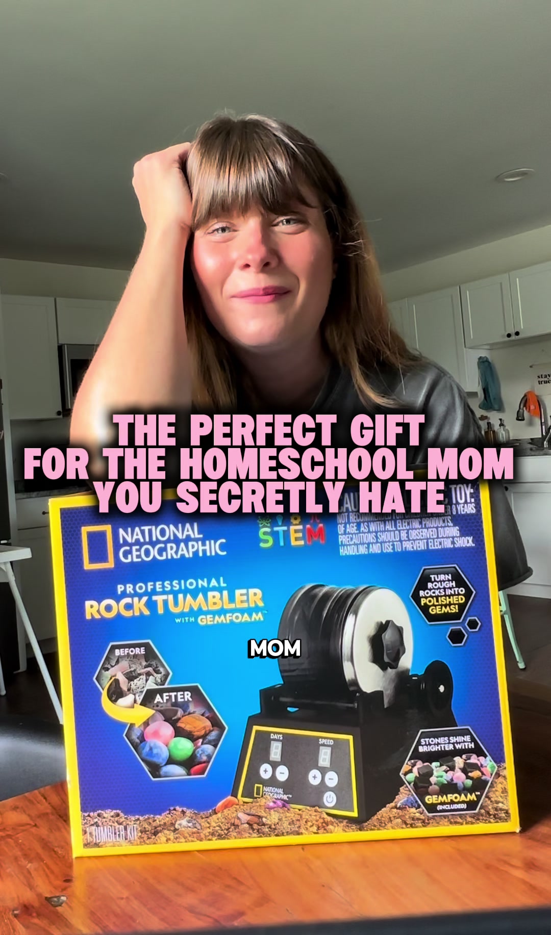 @MediocreMomsClub