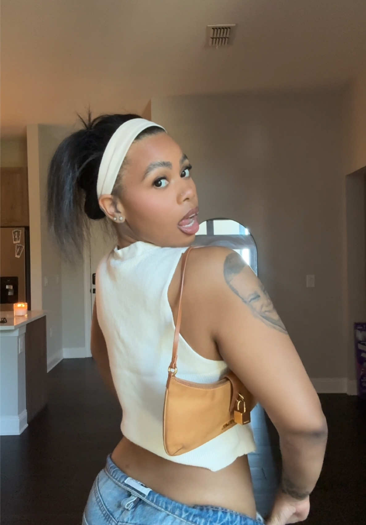 @itsyannalove