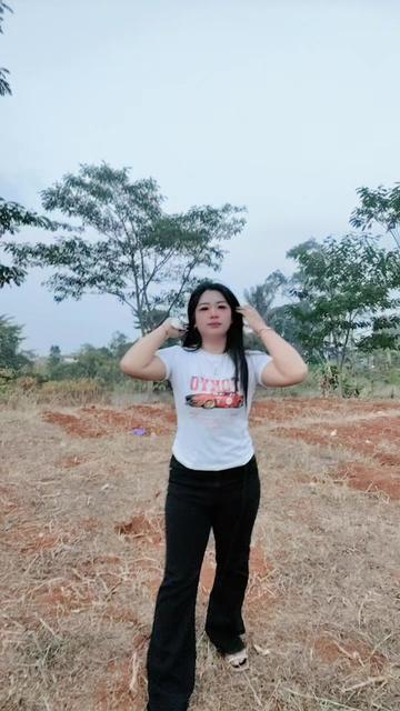 @Fitria🌊✨