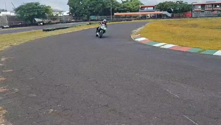 @M&iacute;a Morales