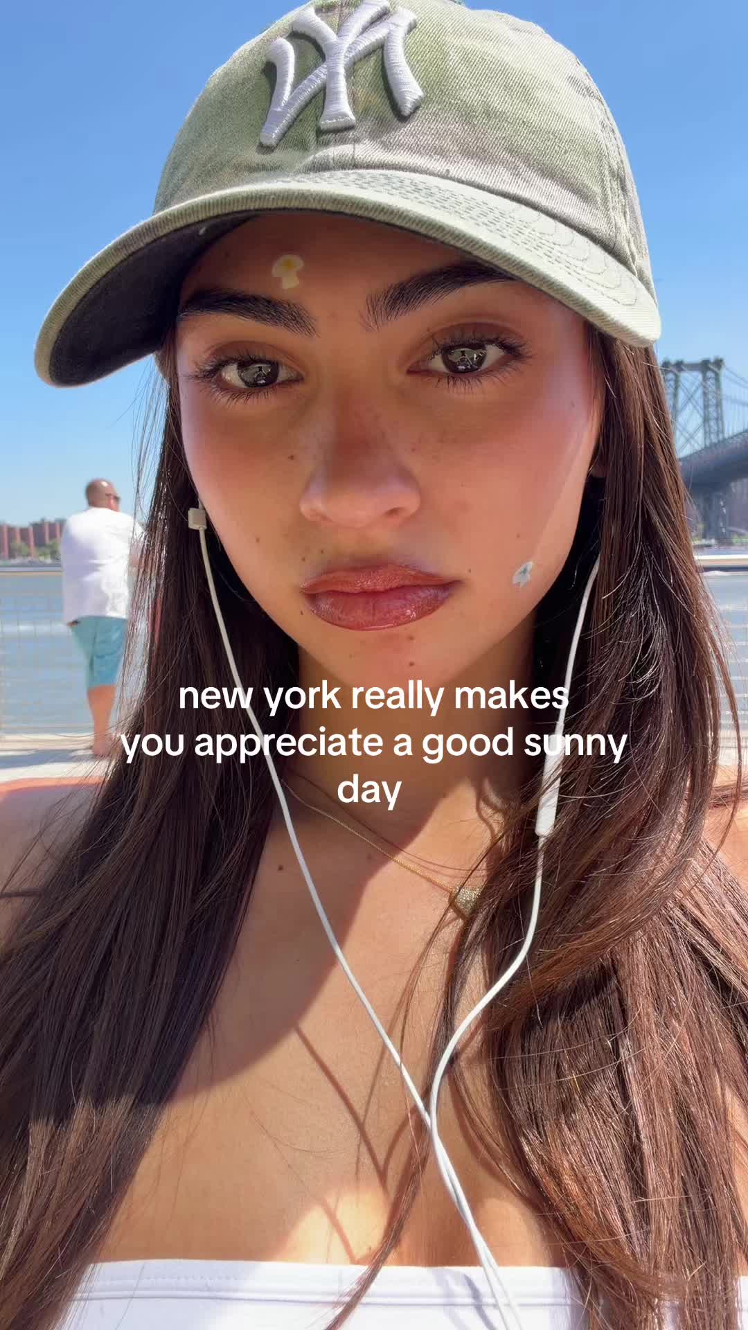 @bella