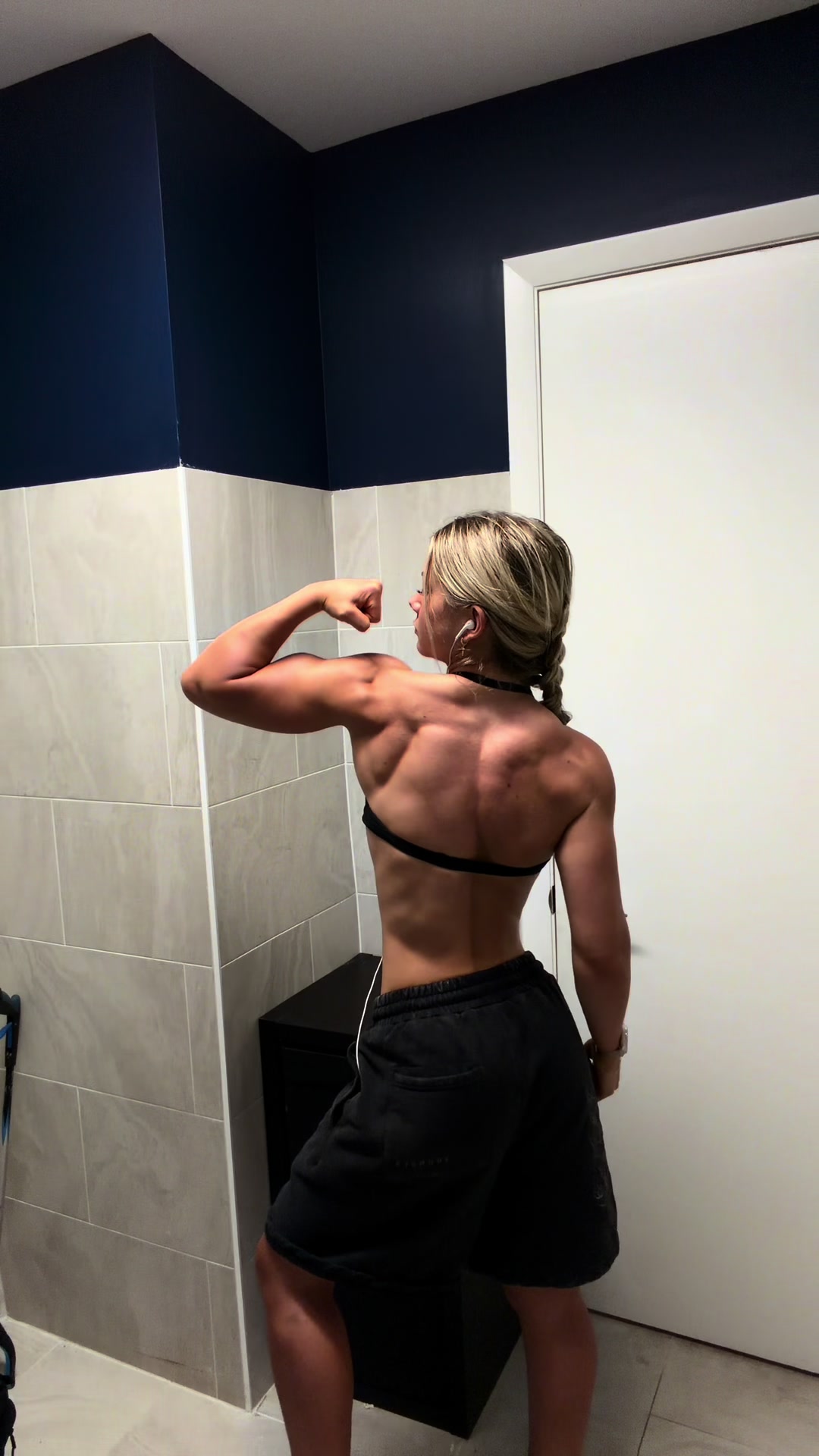 @ellamarinka