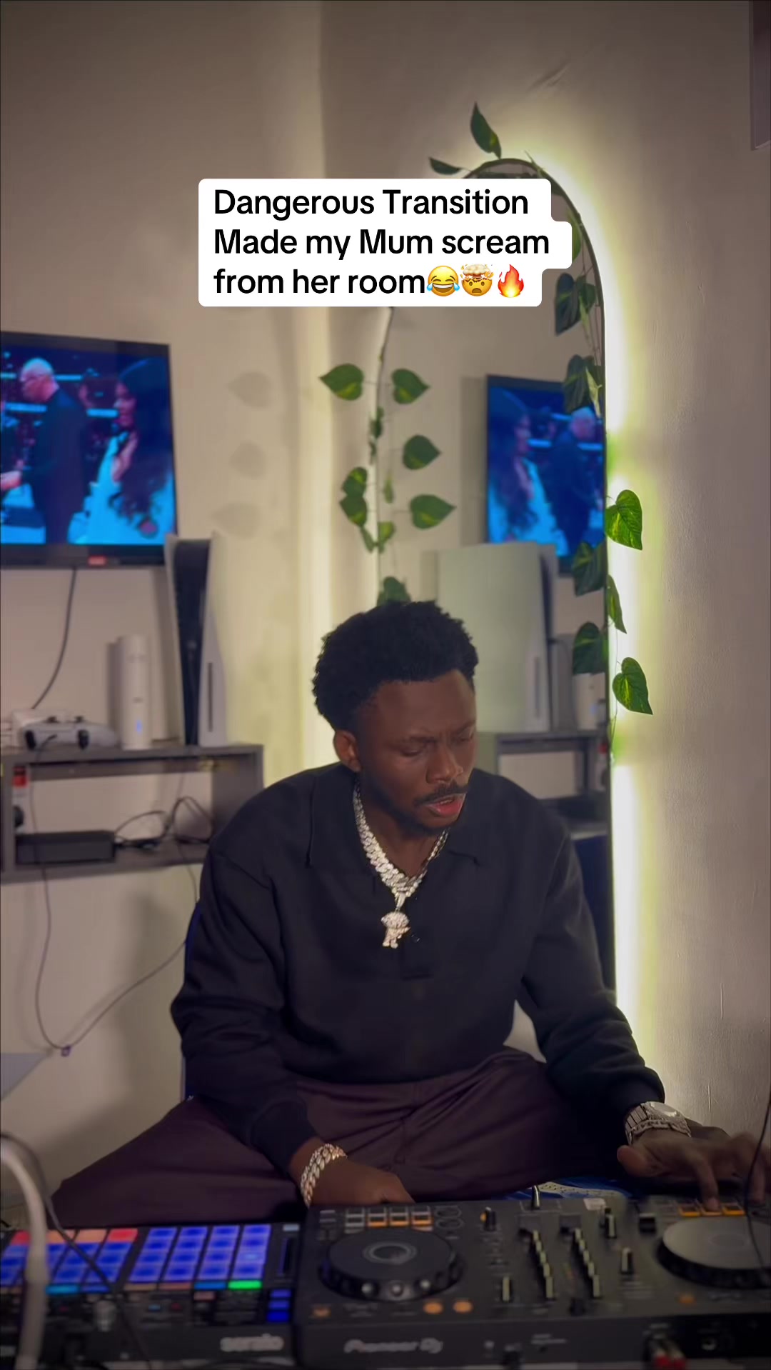 @CHRIS EFFECT 𓃵