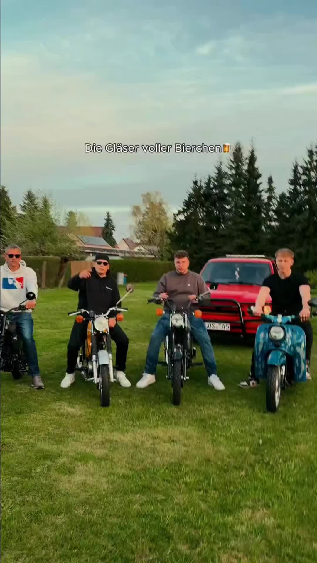@deutscher 🖤🤍❤️