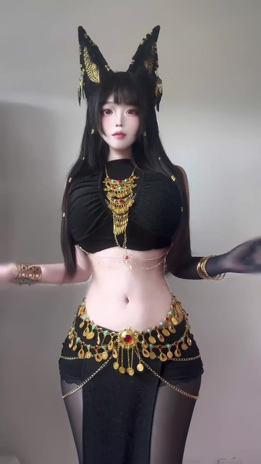 @G&aacute;i Xinh ở Đ&acirc;y