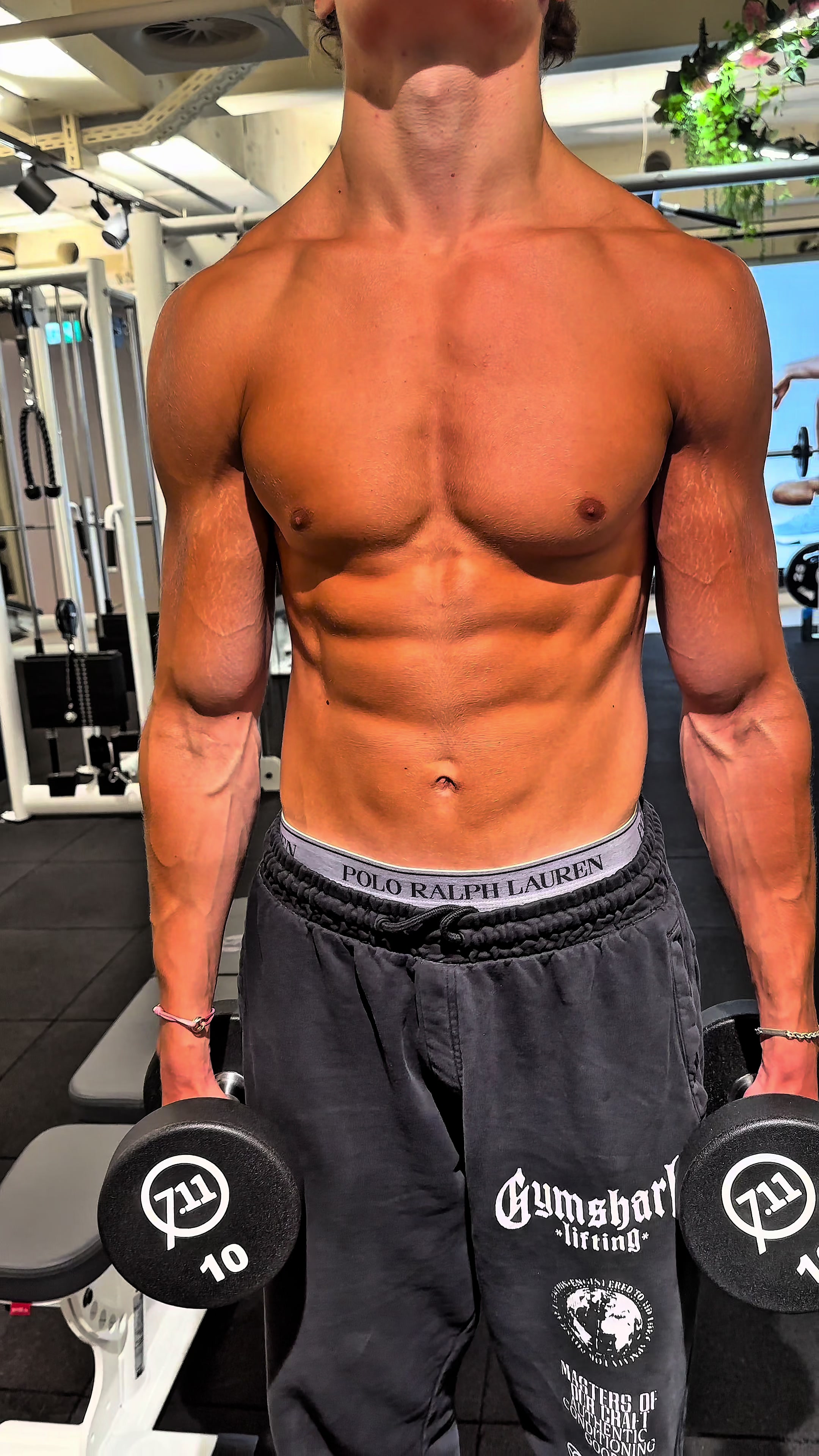 @max.valentin07