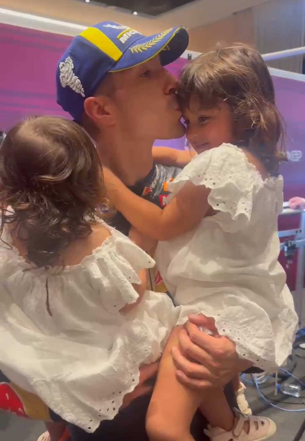 @Maverick Vi&ntilde;ales