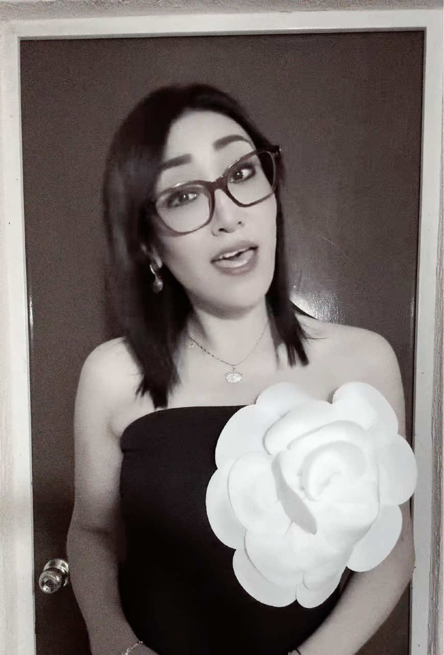 @Sarah&iacute; Monzalvo