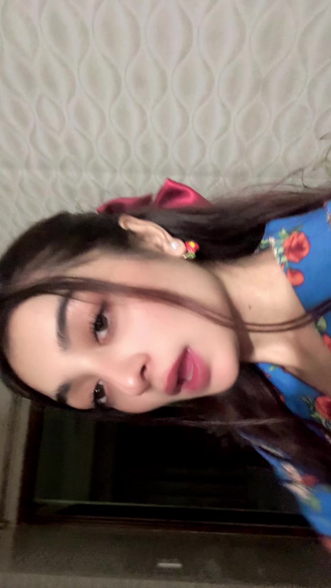@M O N I K A 🌸