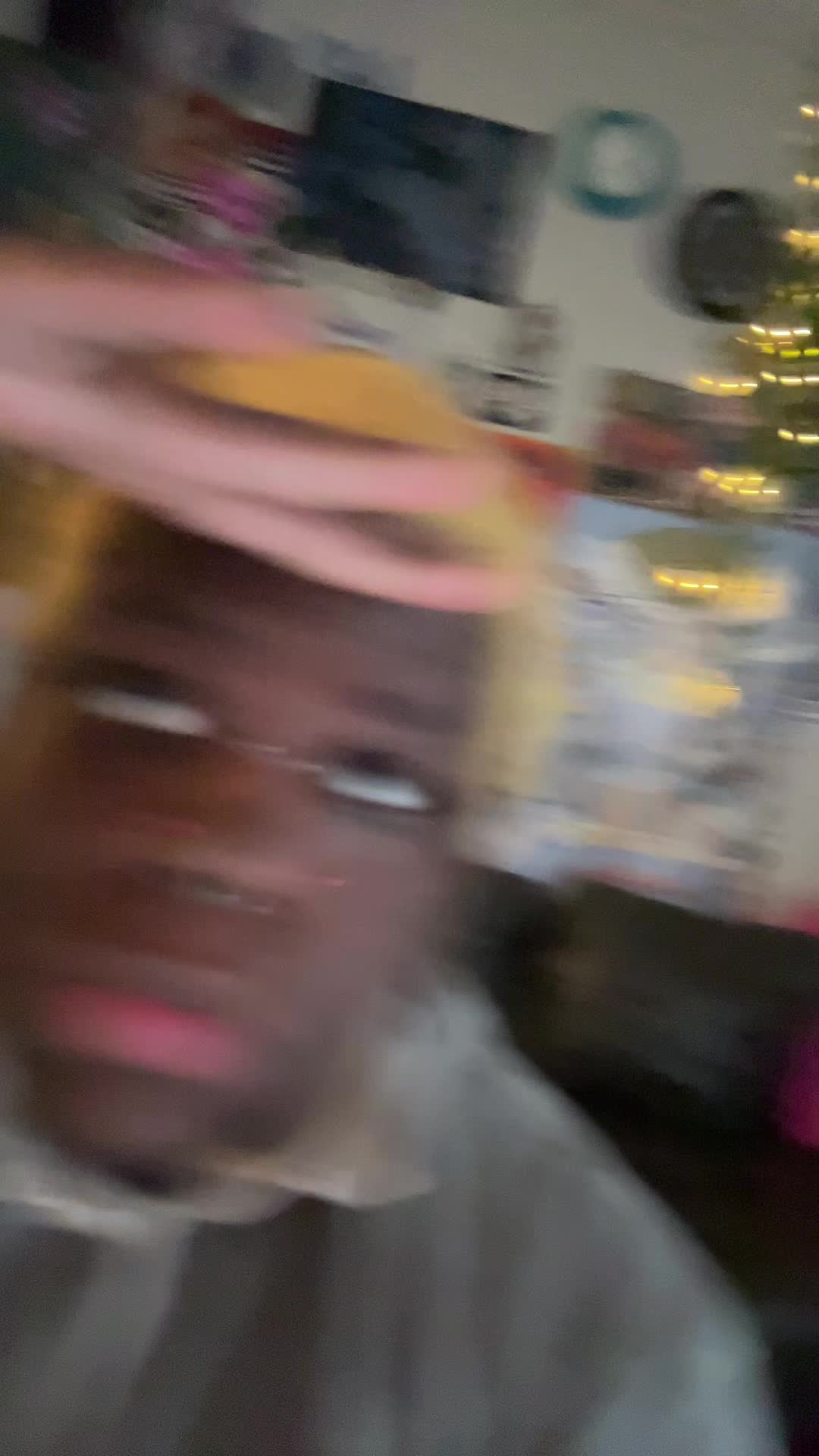 @ant 🦇🖤