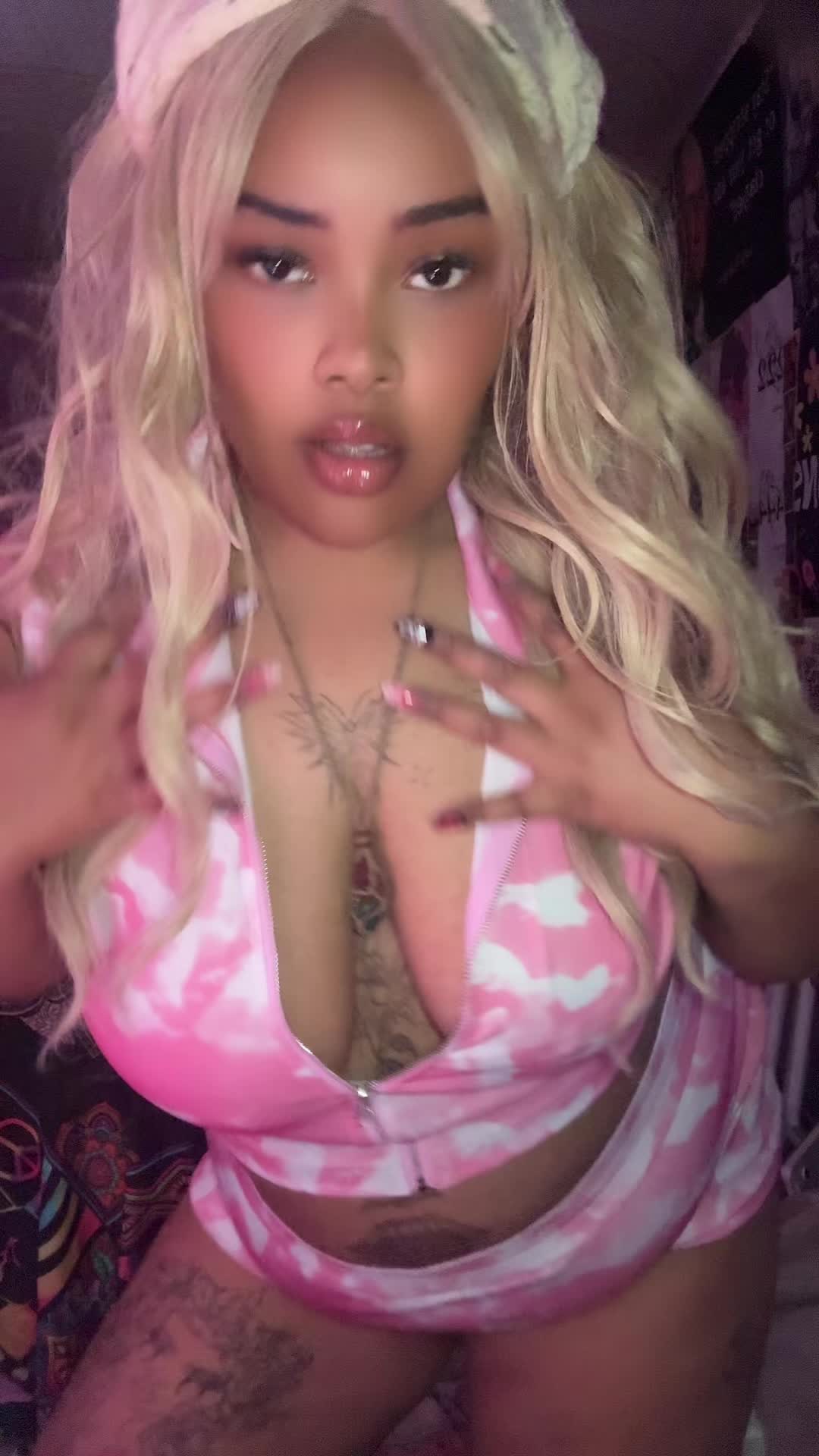 @🧚🏽♀️🍄Charn tanoushka☮️✌🏽