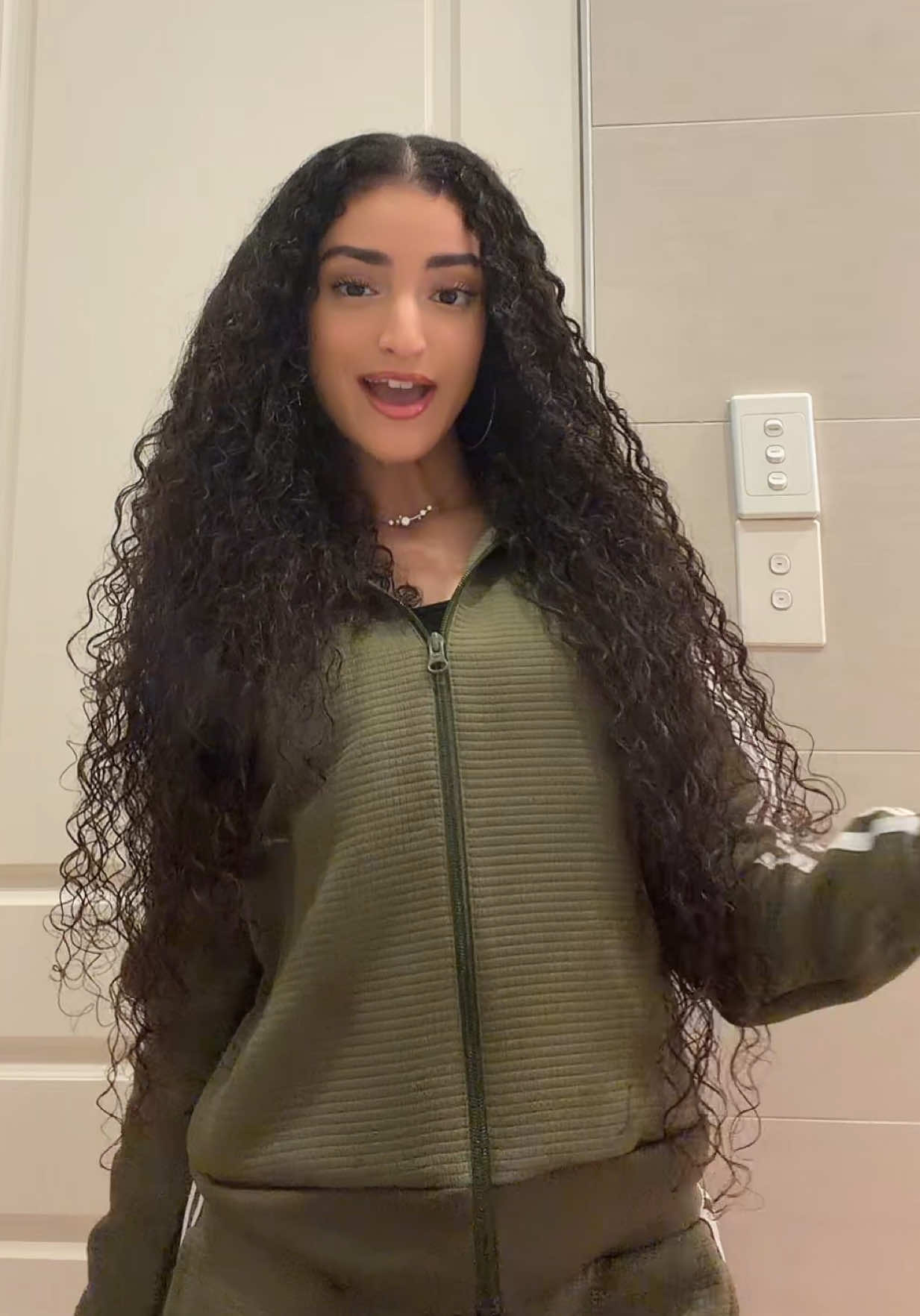 @Lara D