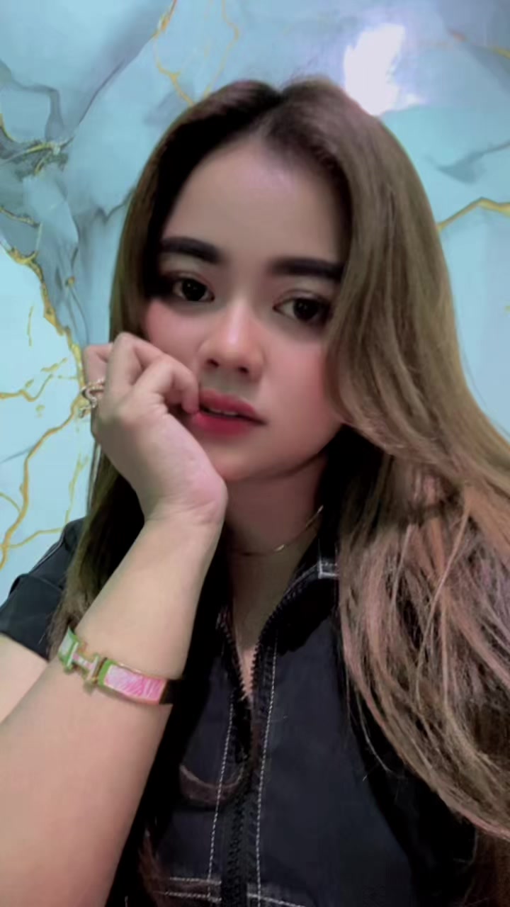 @karina