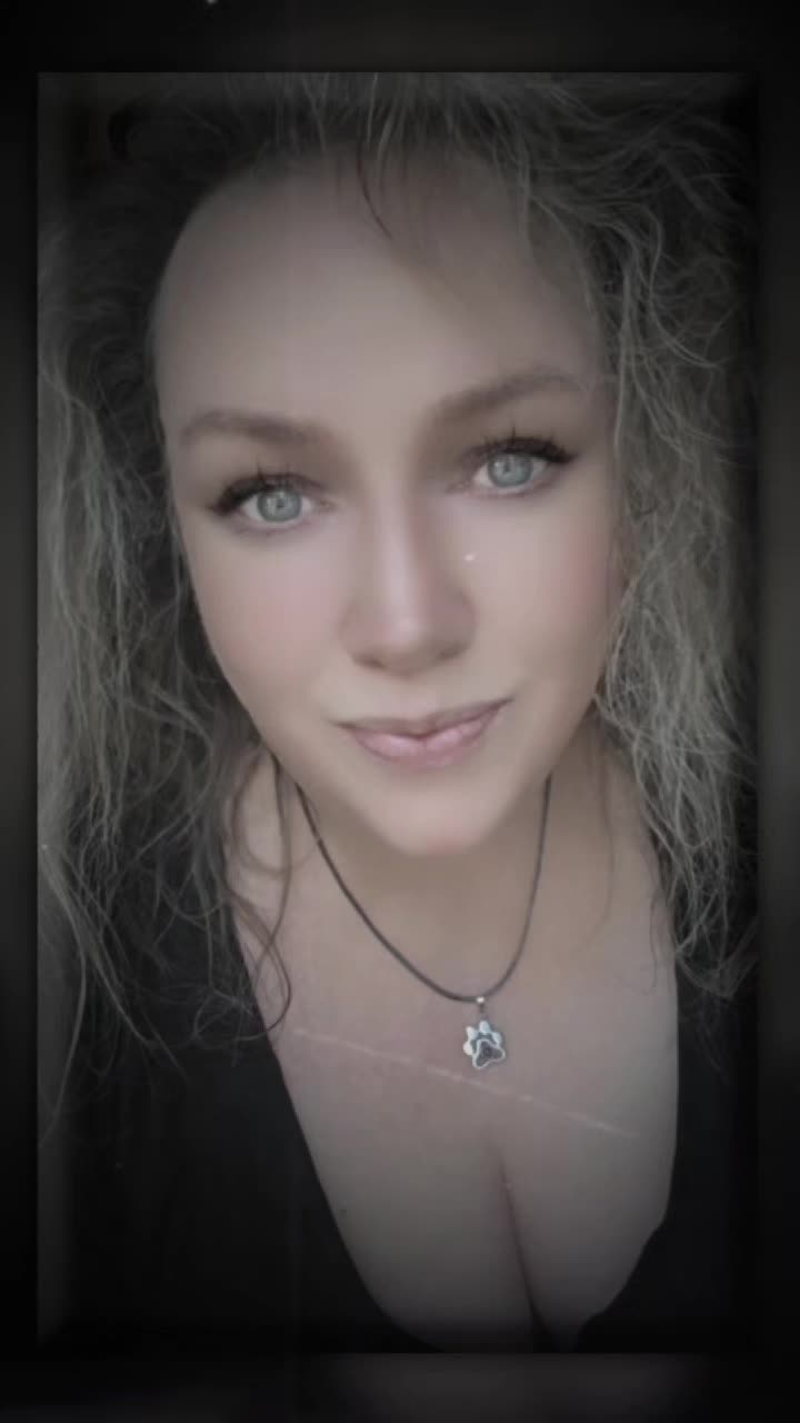 @Heidi 💜🖤
