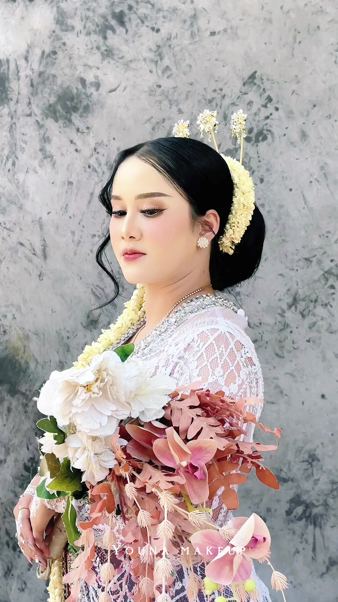 @Youna Makeup - MUA Brebes