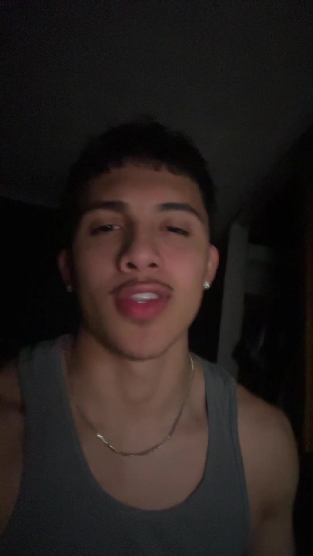 @Adriel