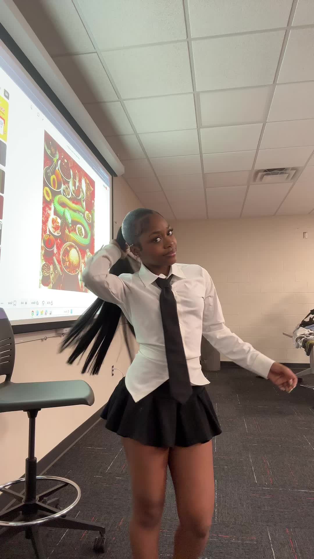 @Monique👅