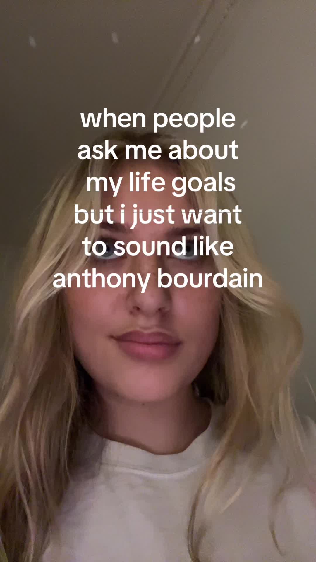 @zoeyjoline_