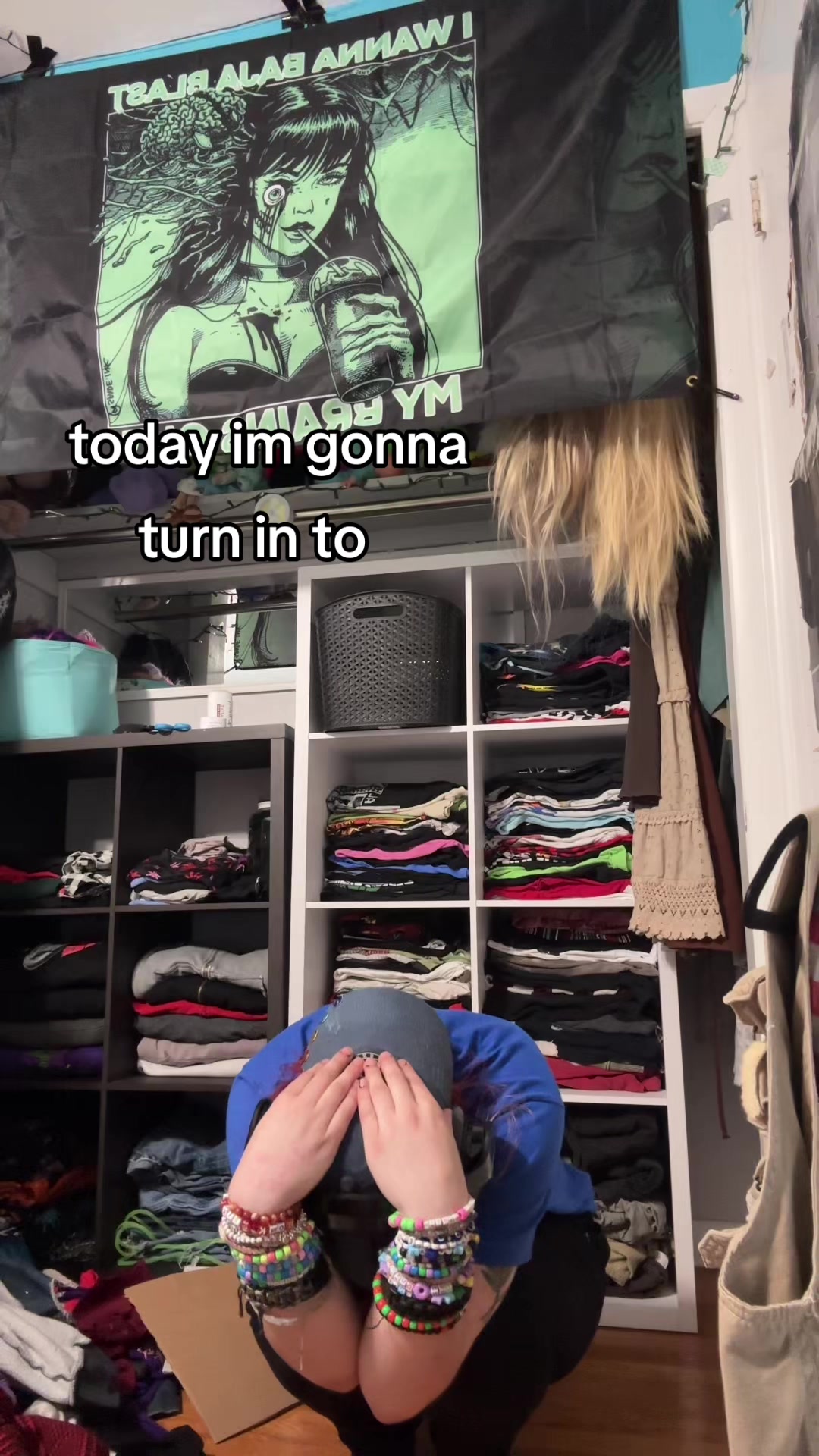 @armless.cum.circle
