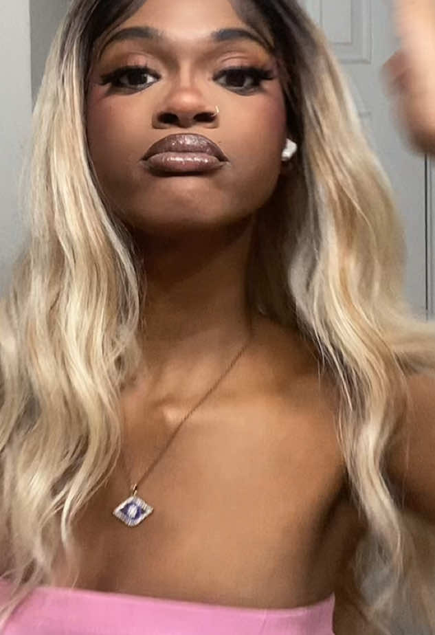 @LariahDeanne