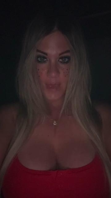 @Aprilleeanne