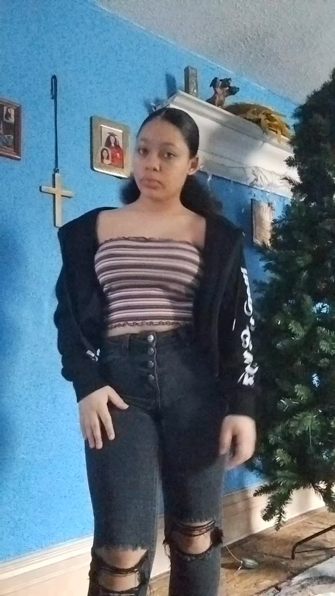 @Mariah 😶🌫️🖕🏽