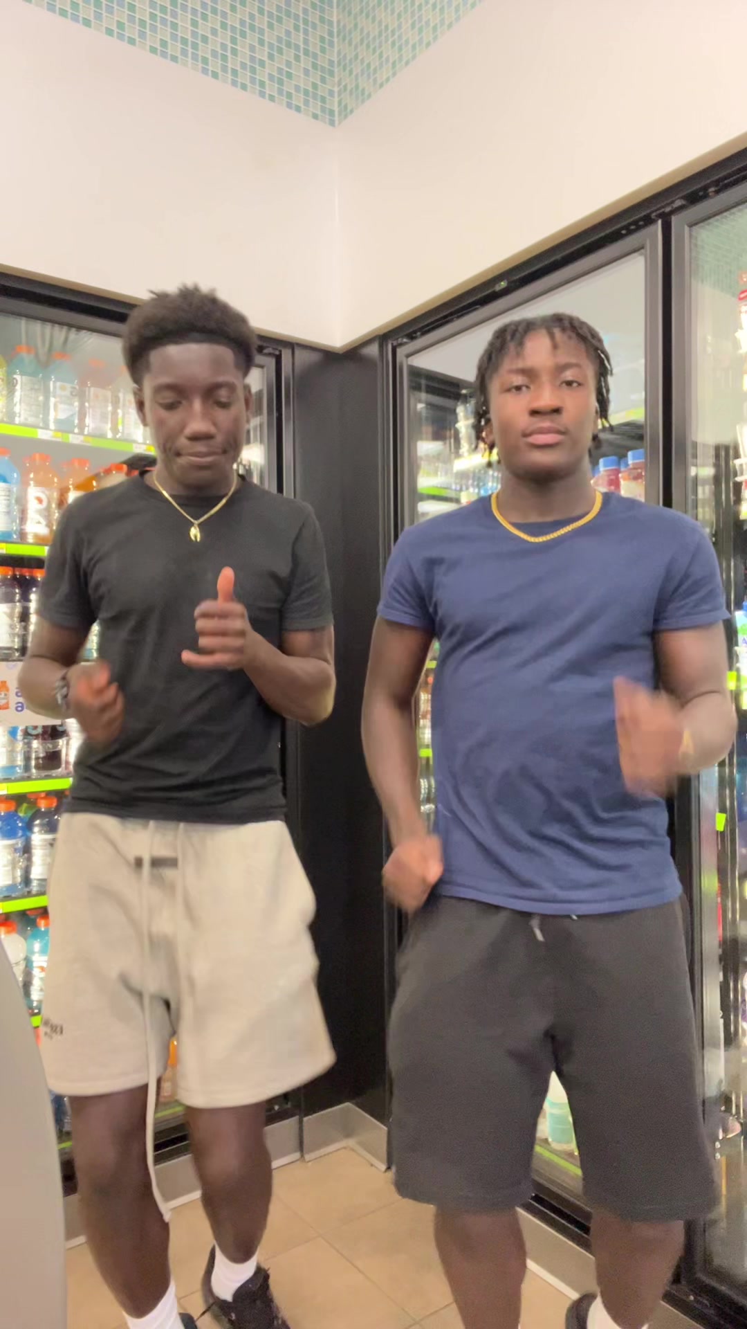 @J4🕺🏾.