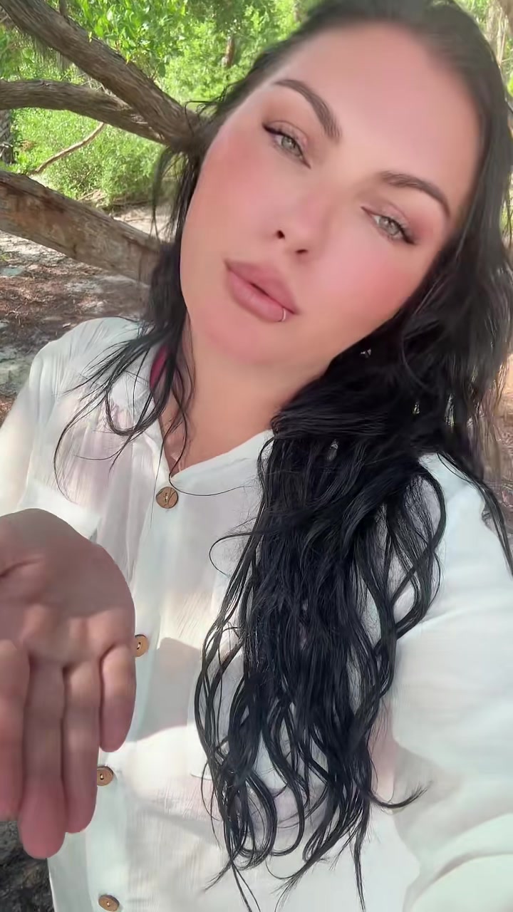 @forbiddenfruitxo