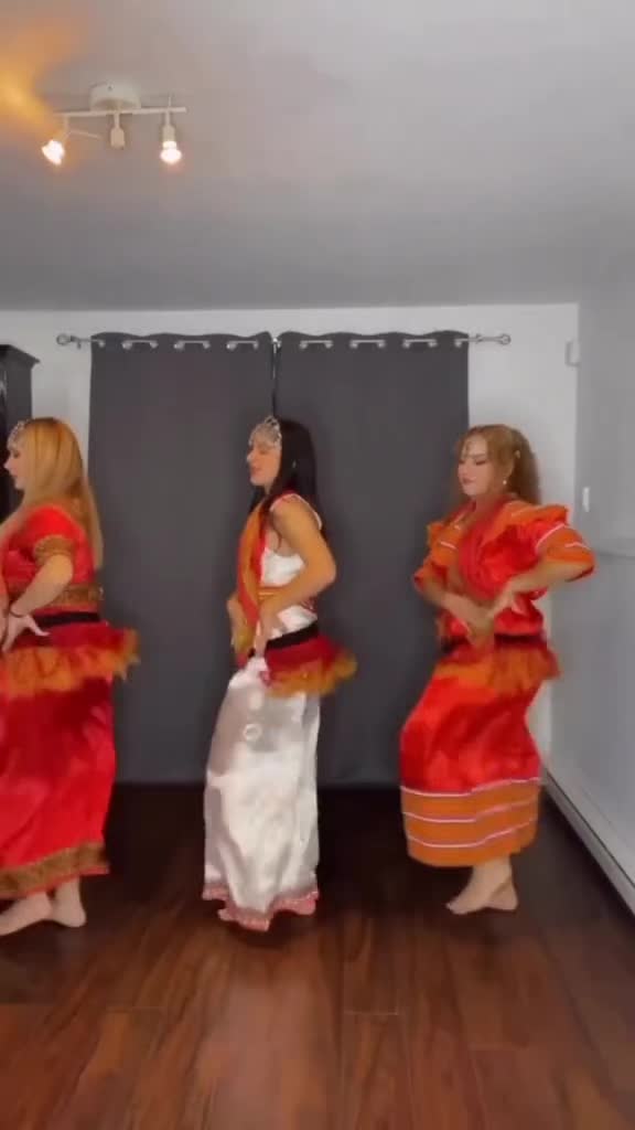 @ℓℴℛ𝒶 ℛℴ𝓈𝒶𝓇𝒾ℴ ⵣ