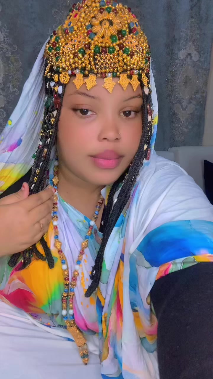 @Evachou 🇸🇳🇲🇷