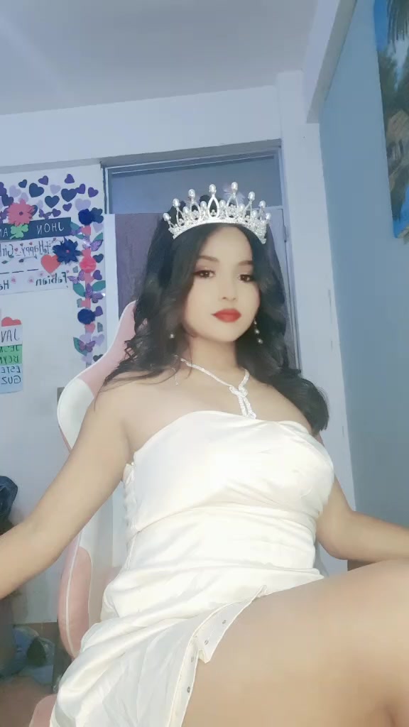 @🔥LeslyF.🐺🐦🔥ᥫᩣ🧸🍼💎