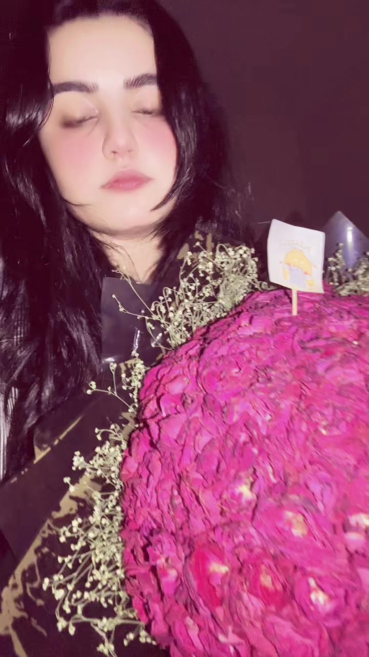 @ᴀʀᴇᴇʙᴀ ʙᴀᴢ 🥀