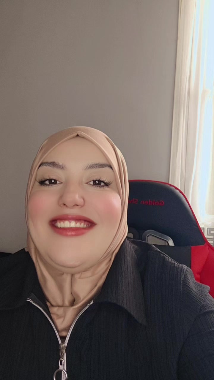 @مروة (وزيرة السعادة)🇩🇿