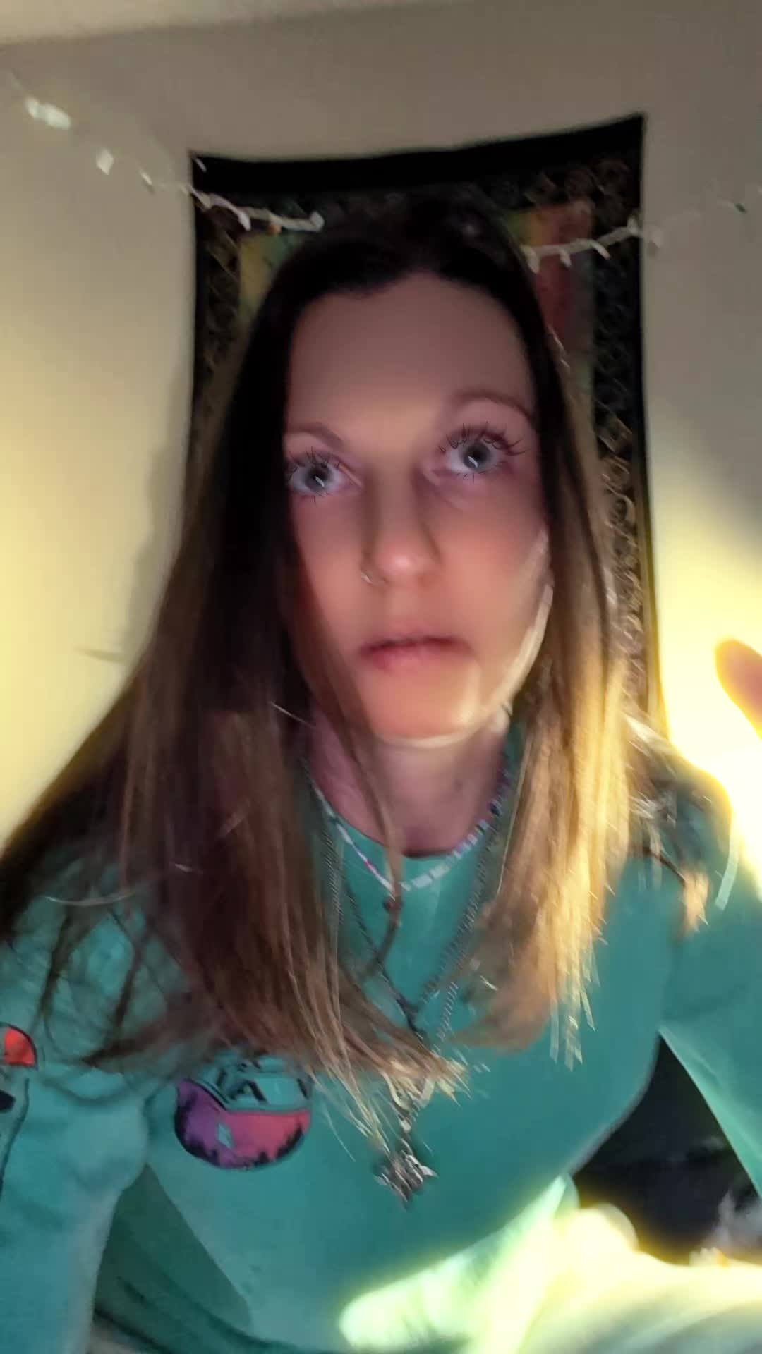 @ItsMeCarlyn