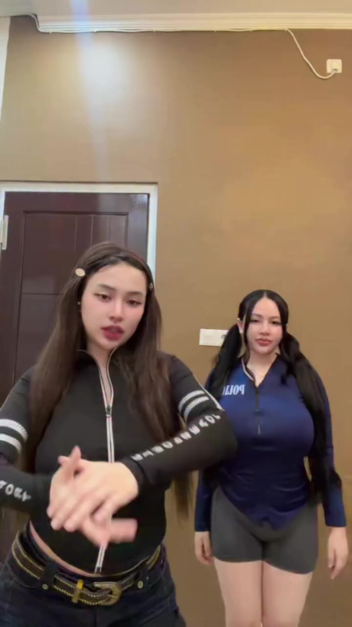 @YOXVY