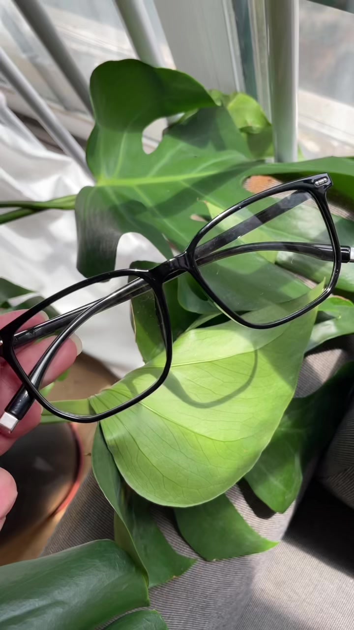 @Design Glasses