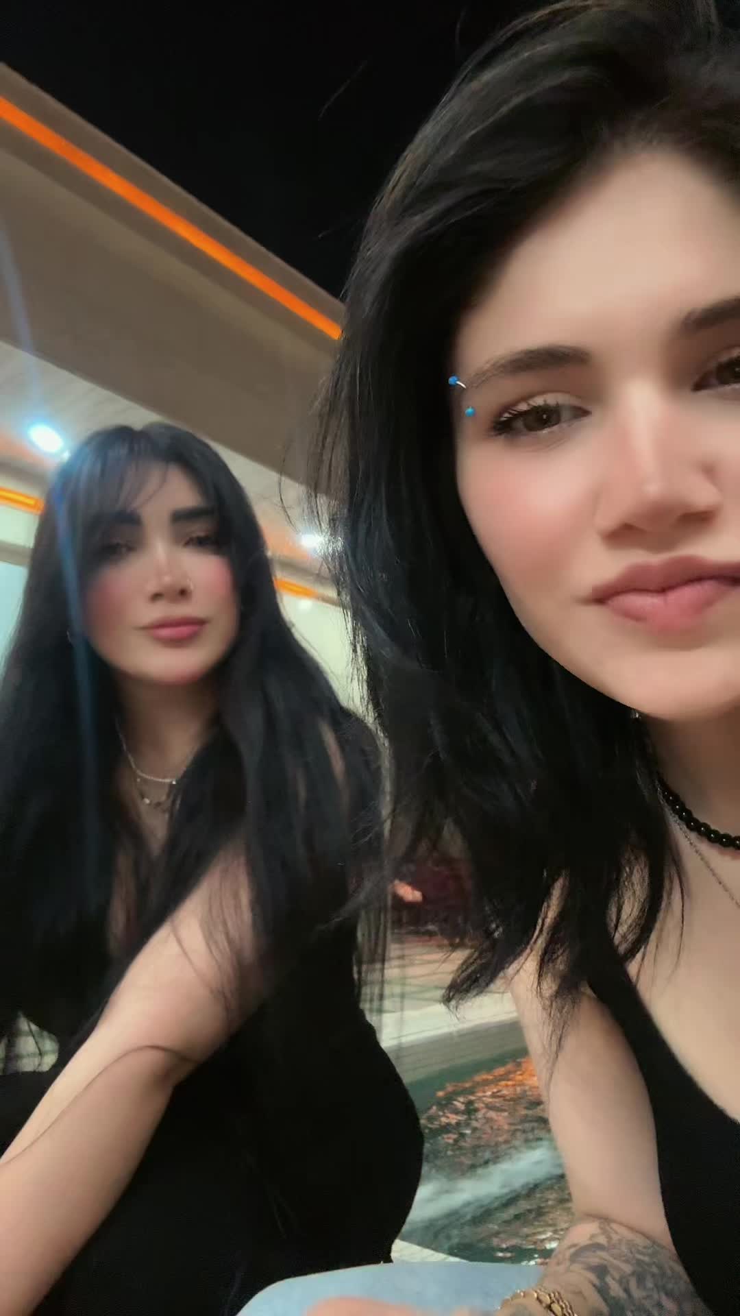 @ferial_nik