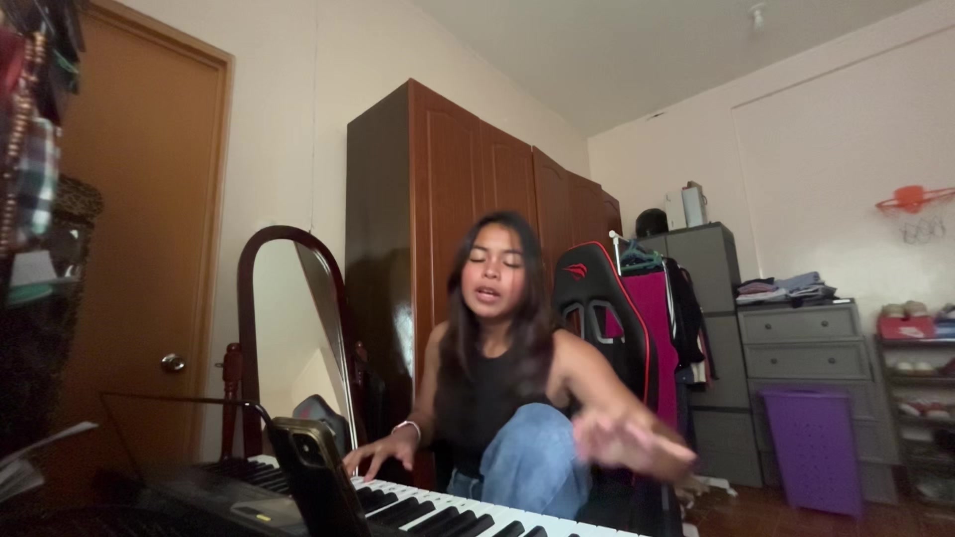 @thaciaaaaa