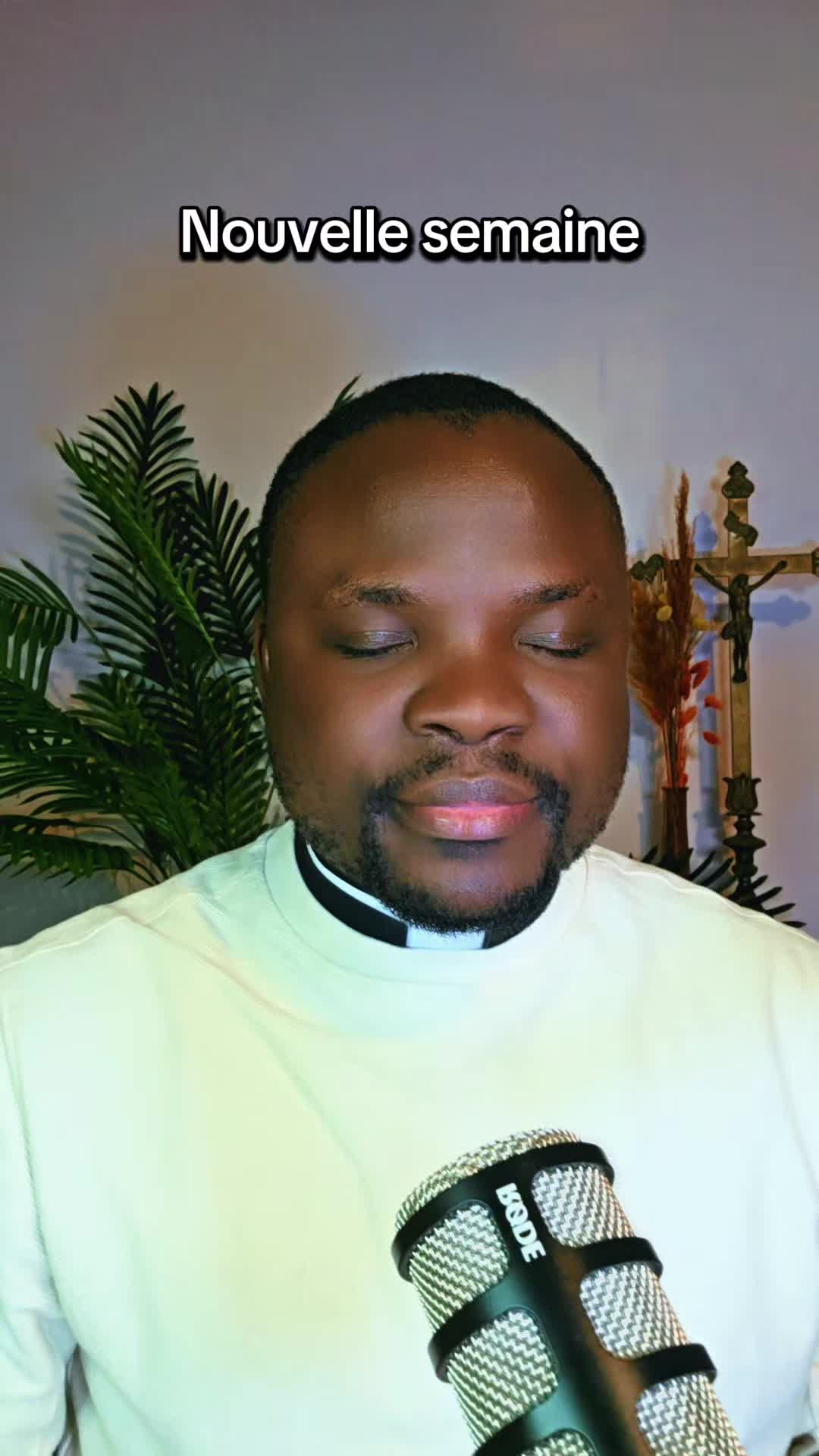 @Padre Précieux 🇨🇵🇻🇦