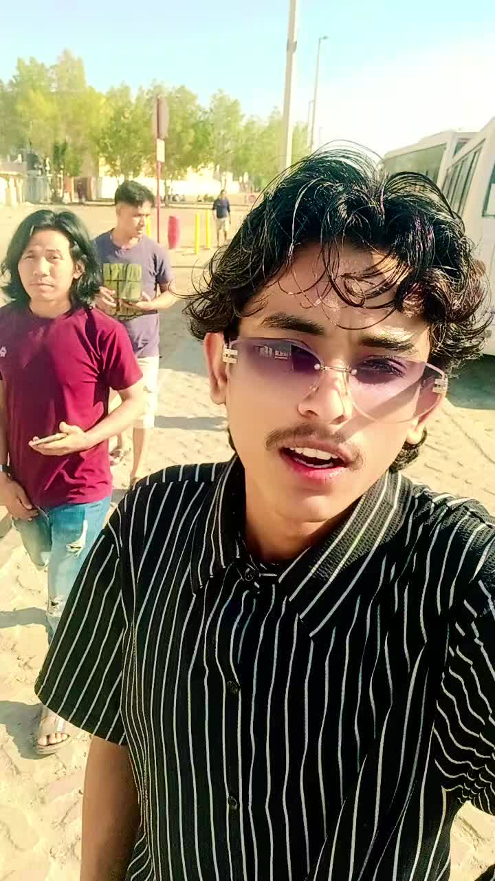 @Dinesh🇳🇵Babu🇦🇪
