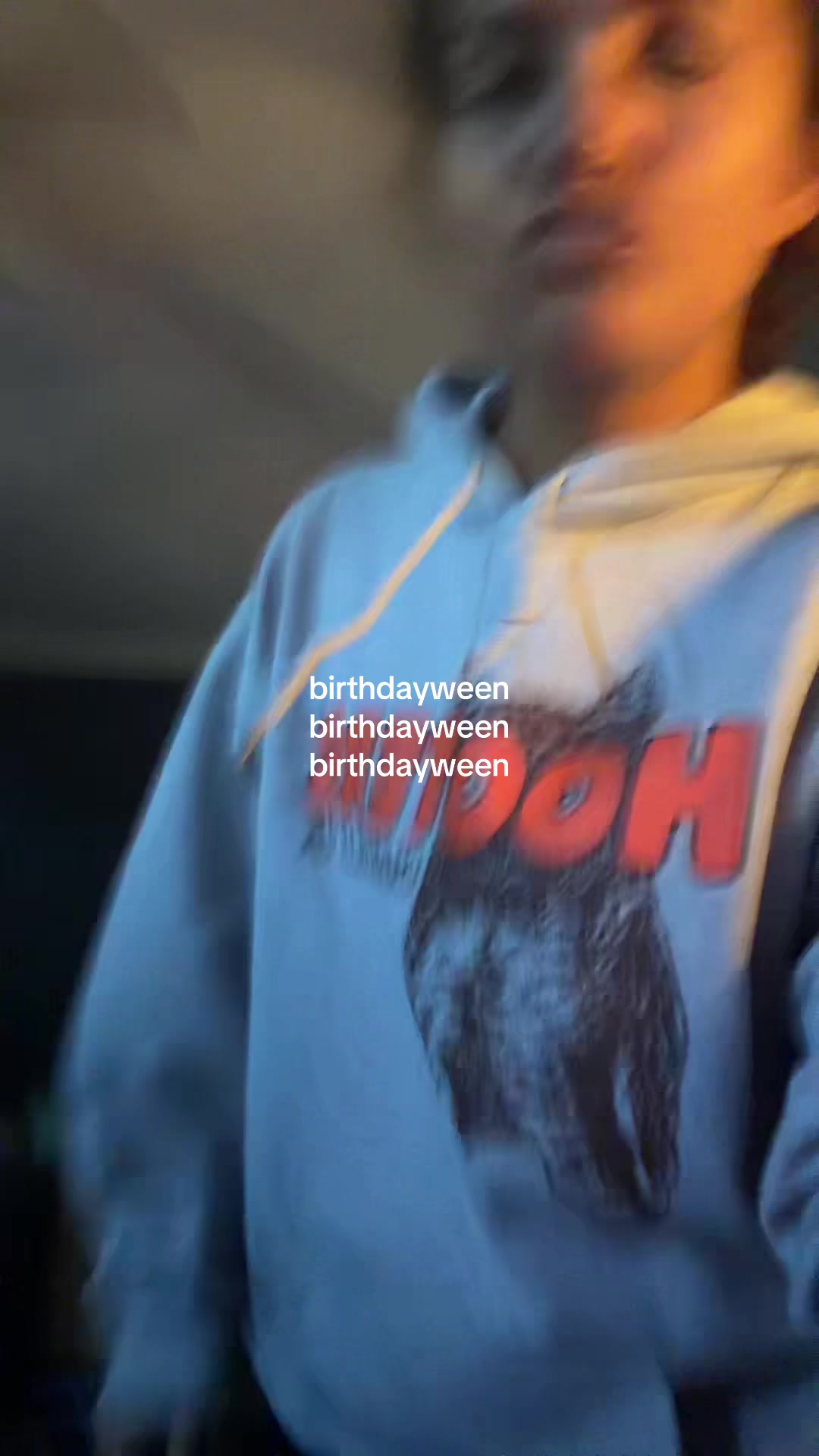 @elliswootenn