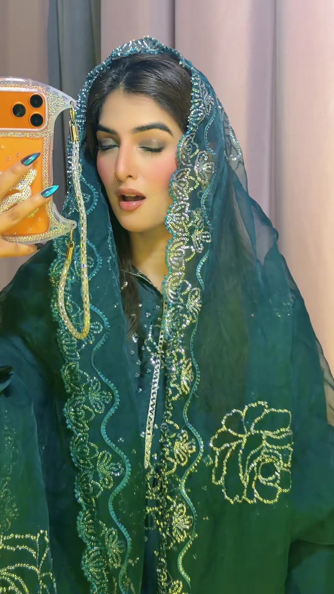 @Iqrasheikhofficialll