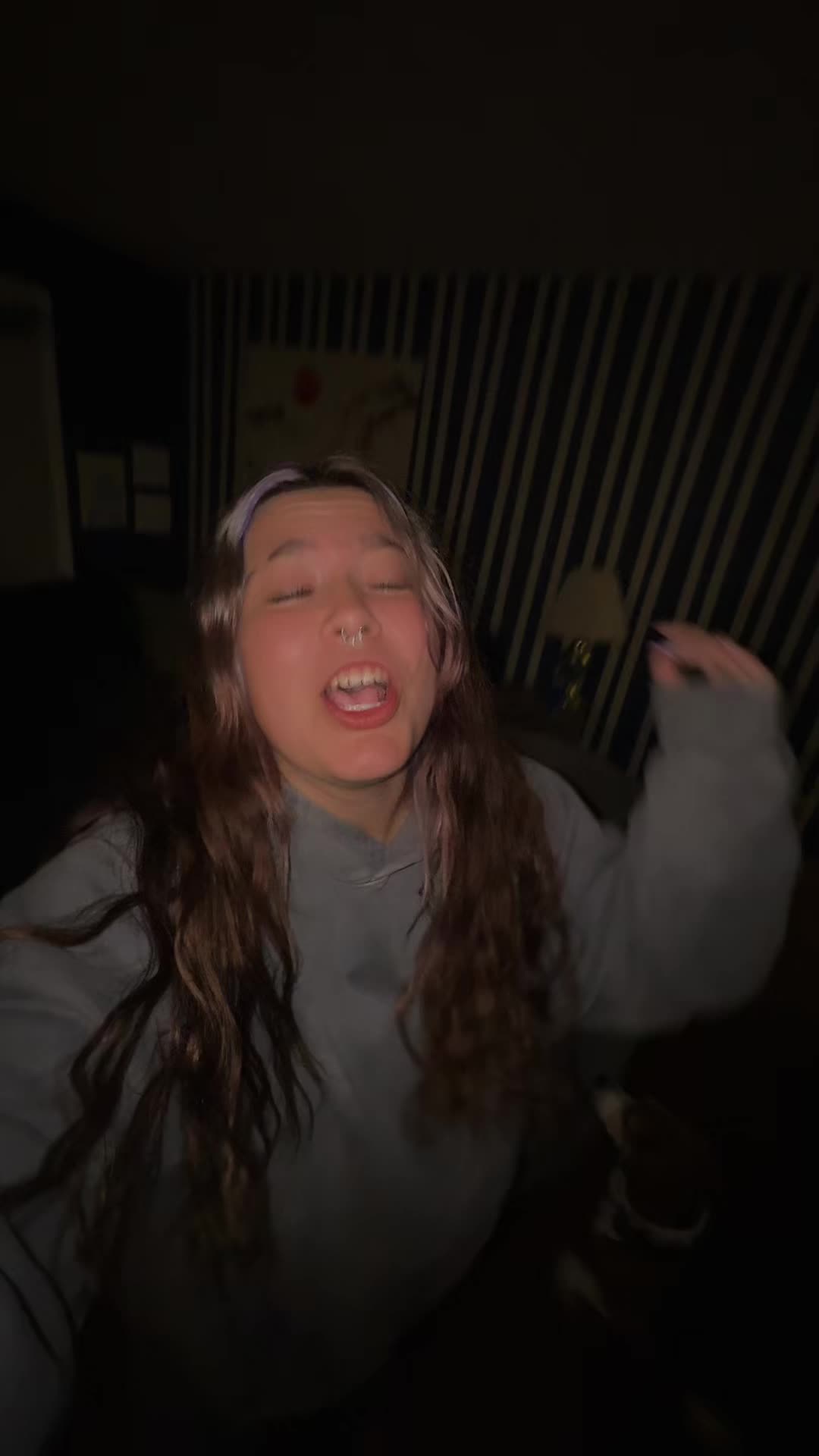 @:P