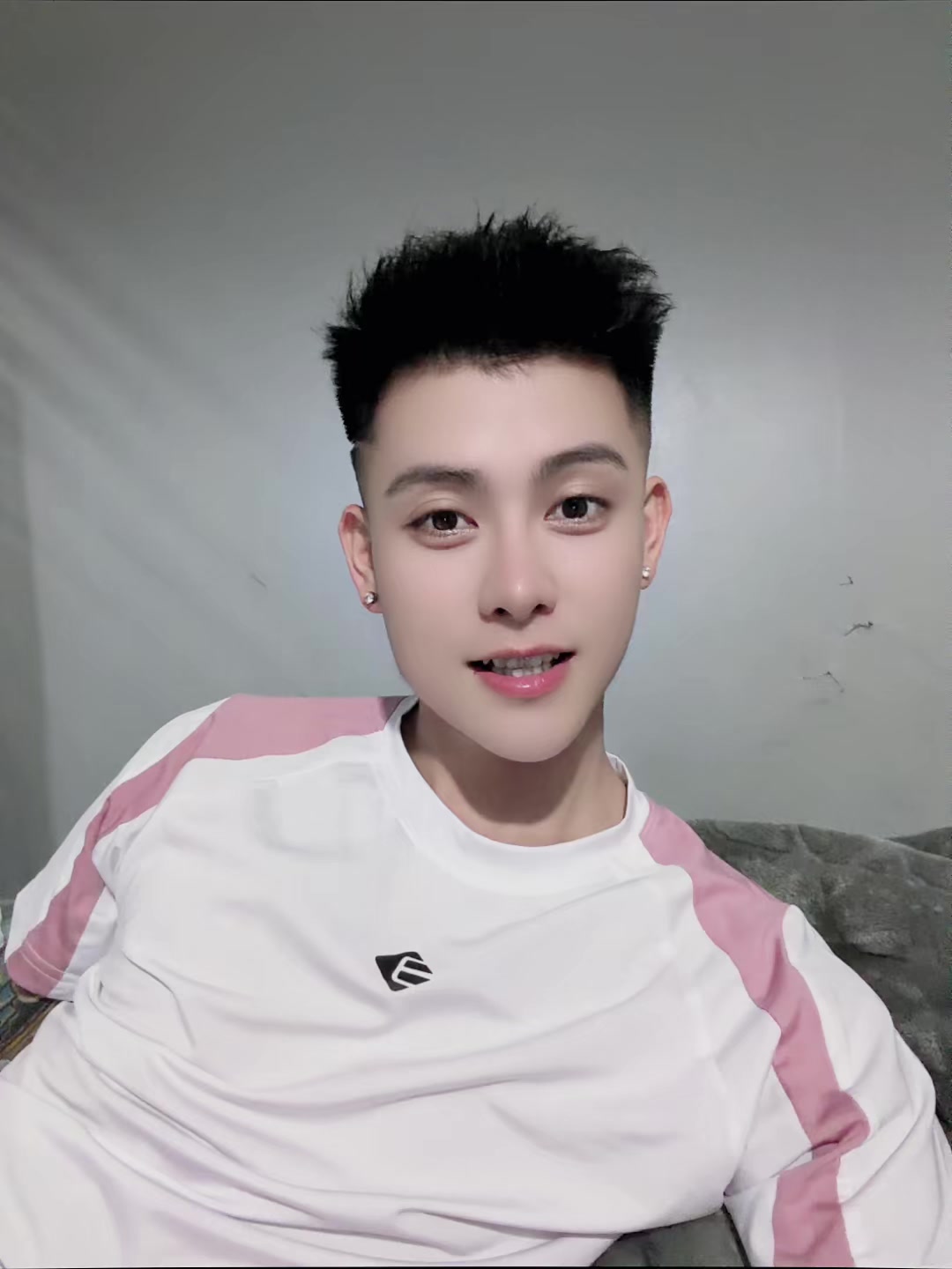 @Ki&ecirc;n Chổi ✅