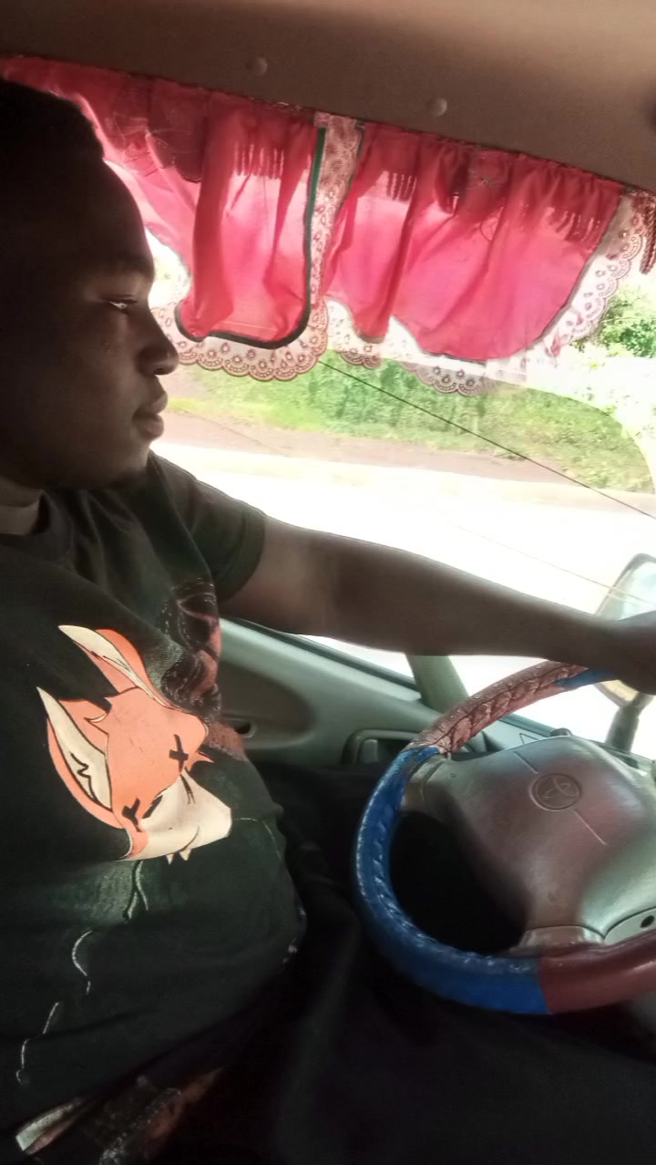 @BigBongee