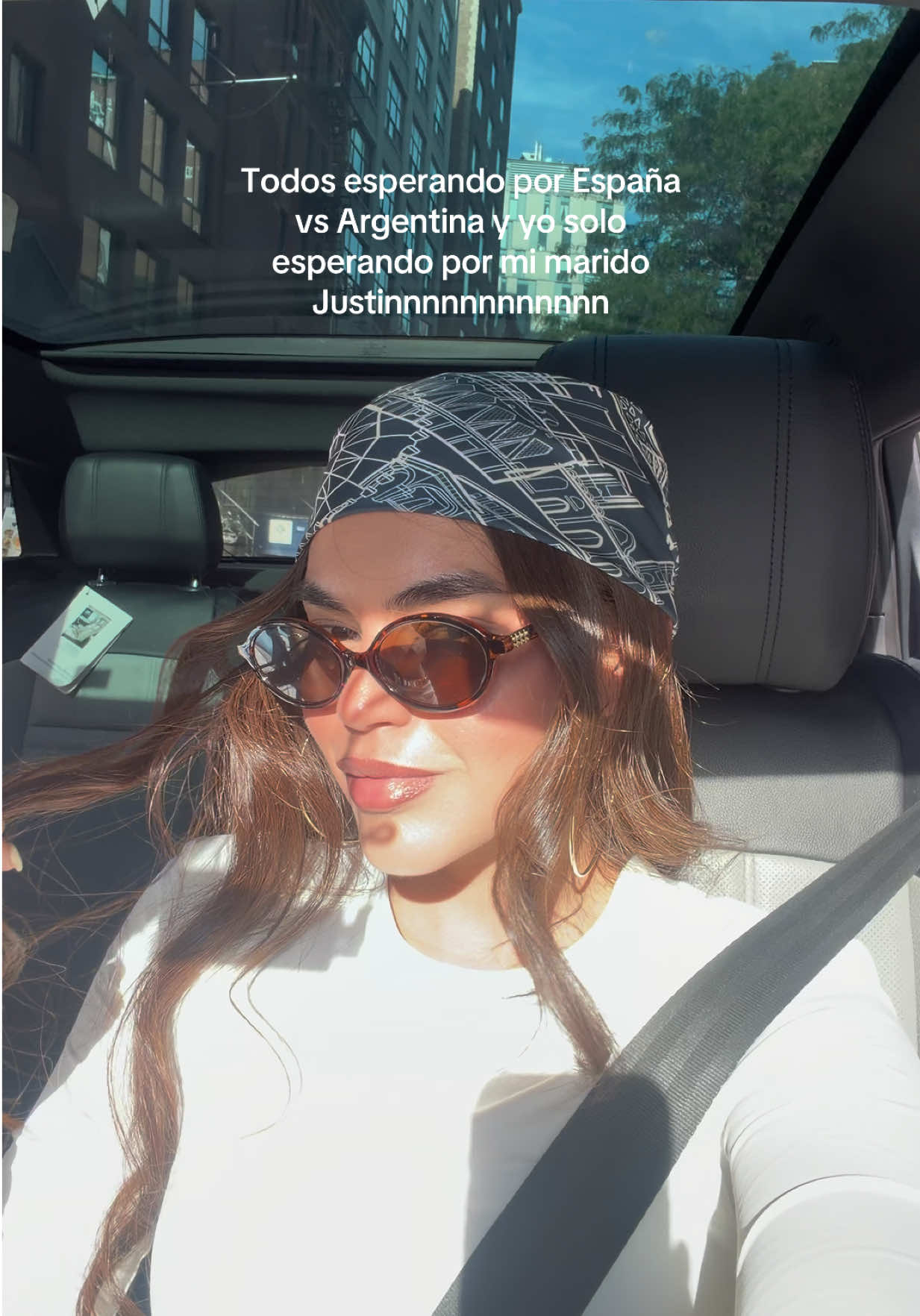 @Camila