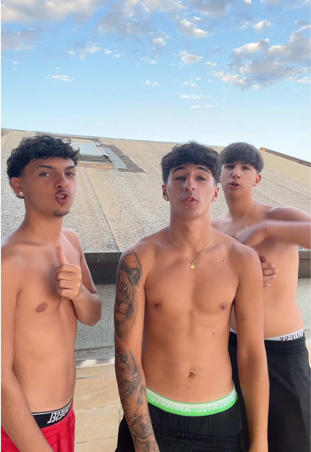 @𝑻 𝑶 𝑴 𝑨 𝑺