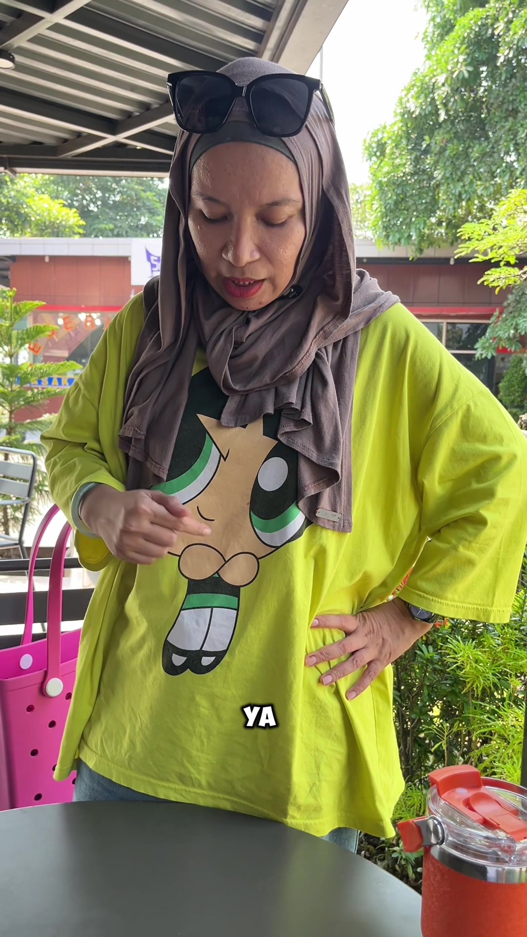@LELI si paling TAS dan SANDAL