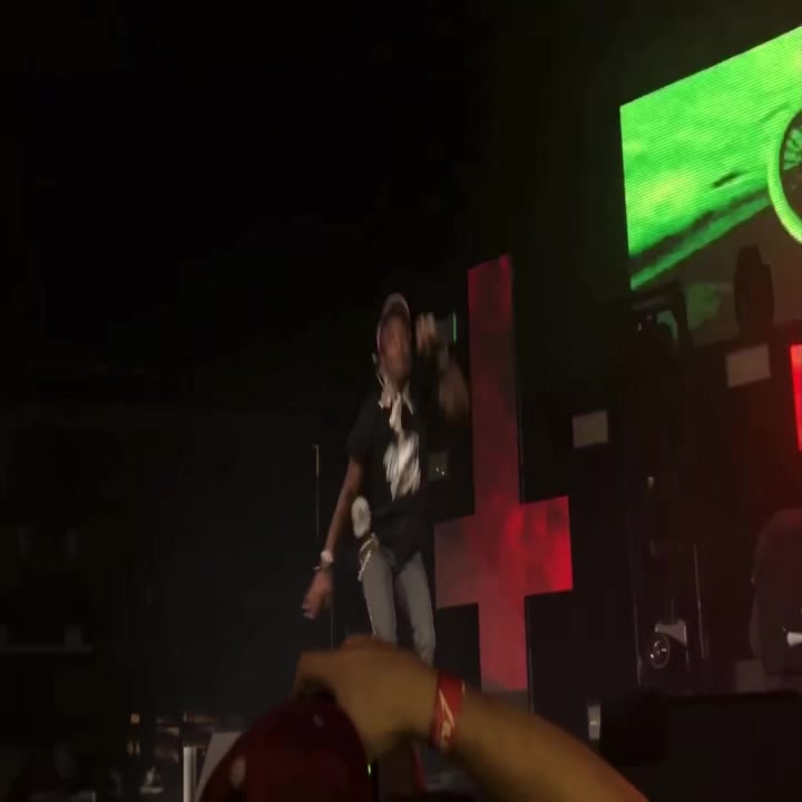 @uzifreebandz