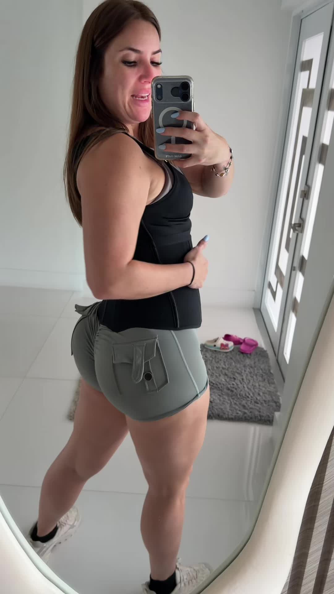 @Yessica fundora